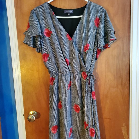 Dress - Picture 1 of 4